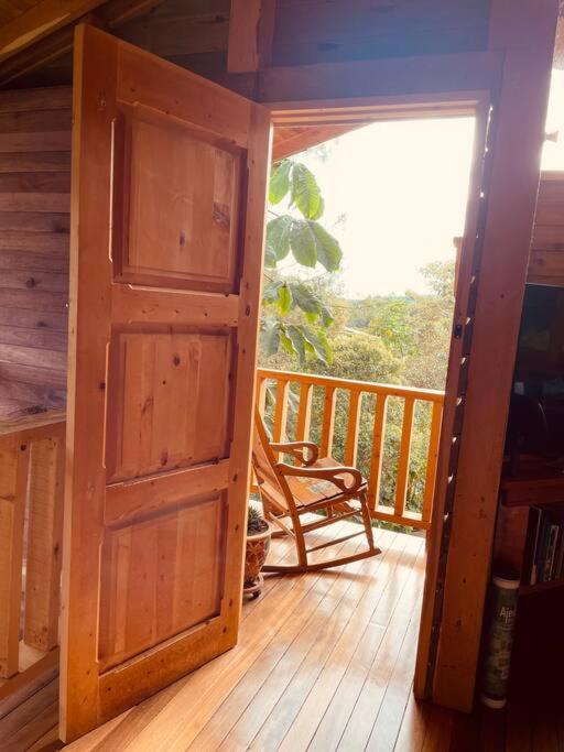 Beehouse Arvi Cabana Guarne Ngoại thất bức ảnh